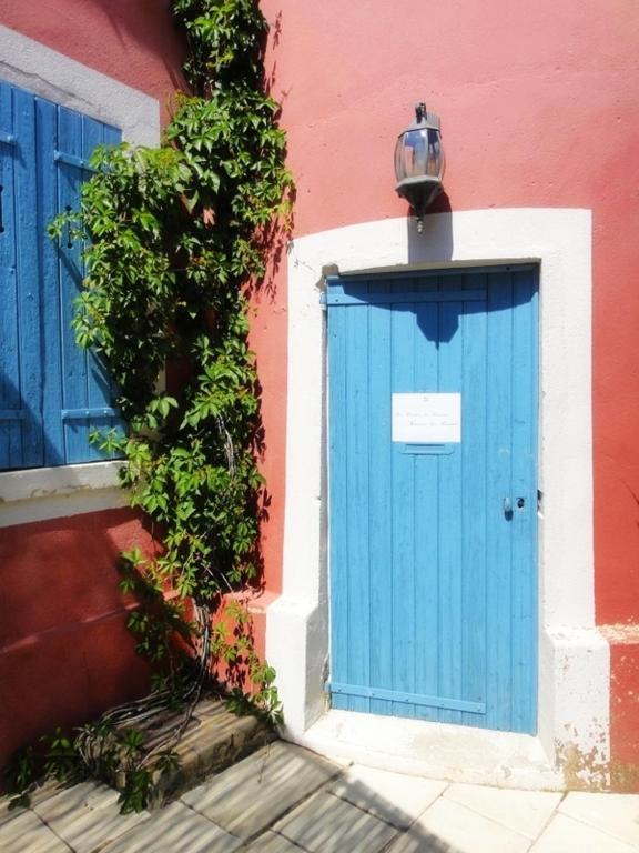 Les Terres De Saint Hilaire Bed & Breakfast Ollières Dış mekan fotoğraf