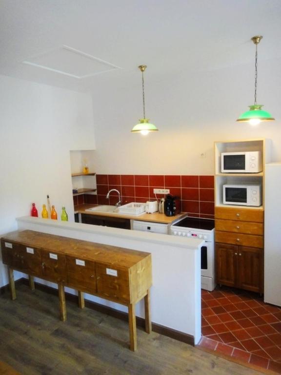 Les Terres De Saint Hilaire Bed & Breakfast Ollières Dış mekan fotoğraf